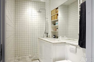 北欧风格小户型白色卫生间洗手台图片