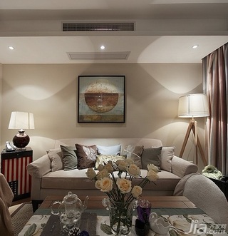 美式风格二居室唯美客厅沙发效果图