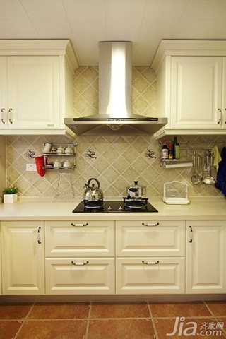美式风格三居室简洁白色富裕型厨房橱柜效果图