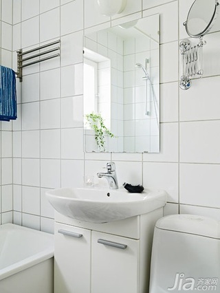 北欧风格小户型简洁白色60平米卫生间洗手台图片