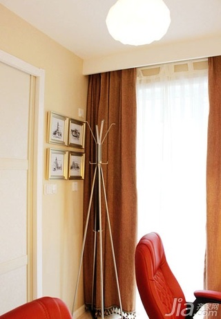 简约风格二居室80平米照片墙窗帘效果图