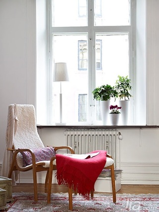 北欧风格二居室温馨白色客厅沙发效果图