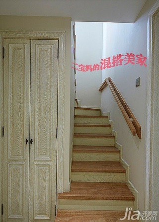 美式风格复式130平米楼梯装修图片
