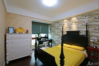 美式风格三居室140平米以上卧室床效果图