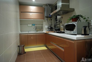 现代简约风格三居室120平米厨房橱柜效果图