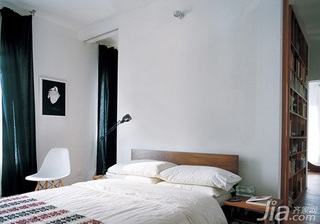 简约风格二居室5-10万70平米卧室床图片