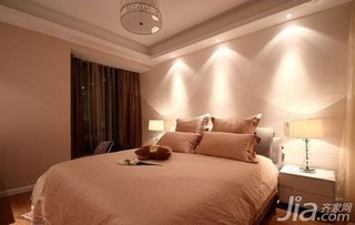 欧式风格四房舒适10-15万100平米卧室床新房设计图