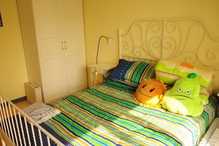 地中海风格一居室70平米卧室床效果图