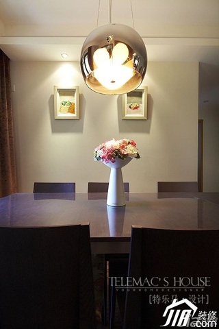 简约风格二居室时尚褐色富裕型餐厅餐桌效果图