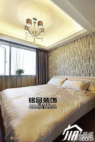 三居室装修,富裕型装修,新古典风格,卧室,灯具,窗帘,壁纸,床
