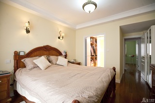 新古典风格二居室古典富裕型客厅卧室背景墙床效果图
