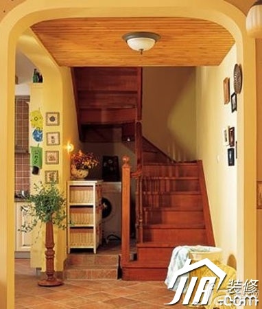 美式风格,三居室装修,美式乡村风格,楼梯