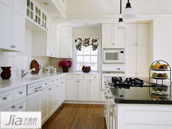 缔造“美女厨房” 15款白色厨房设计