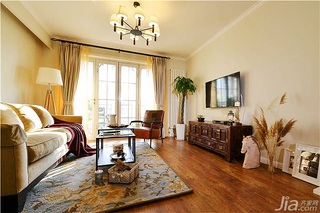 美式风格公寓温馨暖色调客厅设计图