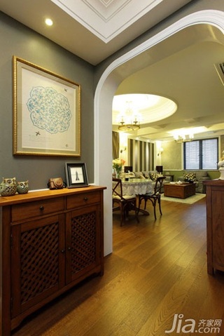 美式风格两室两厅温馨绿色玄关设计