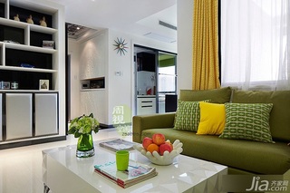 简约风格两室一厅时尚黄色15-20万客厅沙发布艺沙发图片
