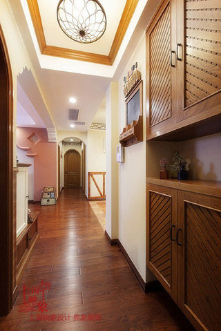美式风格三室两厅120平米走廊设计