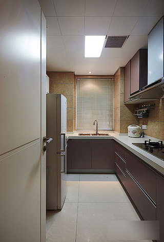 现代简约风格二居室简洁咖啡色厨房装修图片