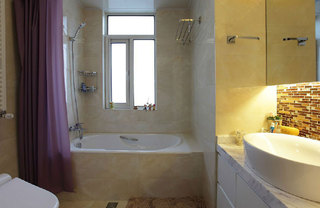 中式风格三室一厅130平米卫生间装修效果图