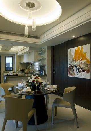 现代简约风格公寓温馨餐厅改造