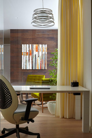现代简约风格公寓温馨黄色书房改造