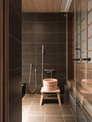 日式风格实用原木色整体卫浴装潢