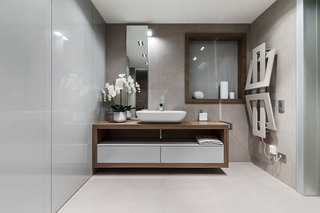 现代简约风格公寓舒适白色整体卫浴装潢