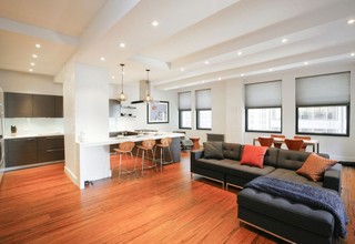 现代简约风格公寓温馨原木色开放式厨房转角沙发图片