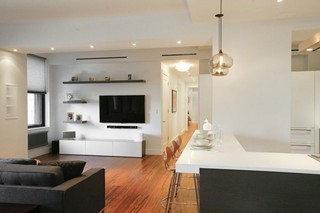 现代简约风格公寓温馨原木色开放式厨房过道装修图片