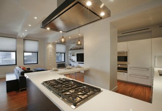 现代简约风格公寓温馨原木色开放式厨房装修图片