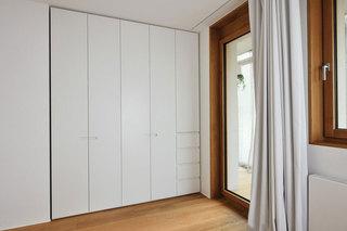 现代简约风格公寓温馨原木色100平米整体橱柜安装图