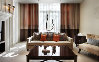 现代简约风格大户型古典沙发背景墙设计