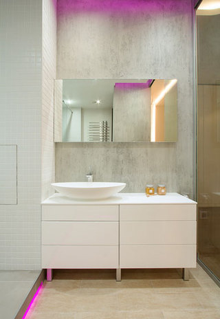 现代简约风格一居室舒适冷色调120平米卫生间灯光效果图