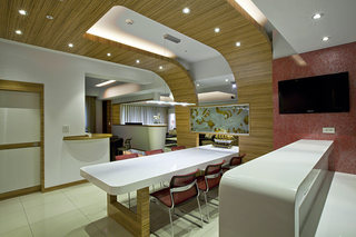 现代简约风格时尚原木色厨房隔断设计图