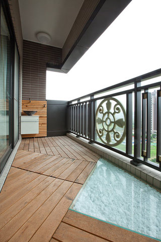 现代简约风格时尚原木色阳台设计