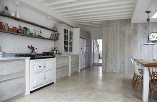简约风格白领公寓梦幻白色开放式厨房改造