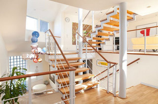 现代简约风格时尚140平米以上实木楼梯装修效果图