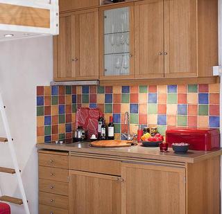 北欧风格温馨原木色开放式厨房设计图