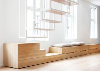 现代简约风格白色铁艺楼梯晶钢板橱柜设计图