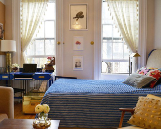 纽约的完美小户型 客厅亦是卧室和书房