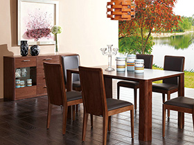 清新古朴实木餐桌，餐厅里的自然风