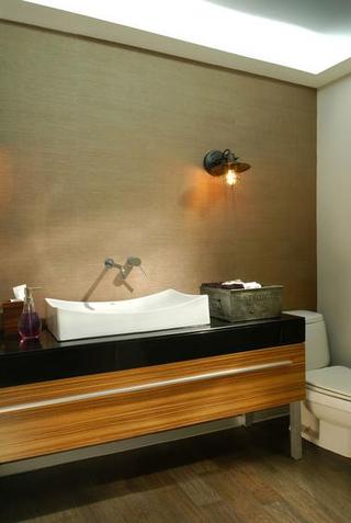 现代简约风格公寓舒适卫浴用品装修