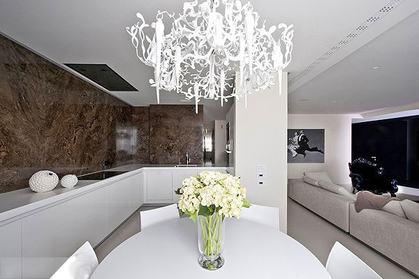 200平大气公寓设计 白色调大理石的质感