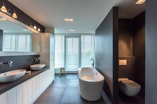 现代简约风格两室一厅舒适黑白卫生间装潢