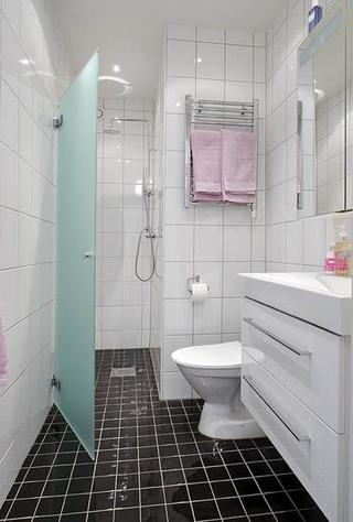 北欧风格复式舒适白色卫生间装潢