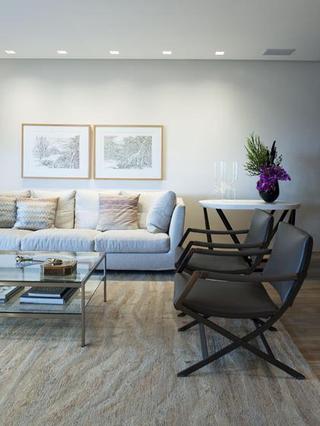 现代简约风格乐活原木色富裕型客厅沙发设计图