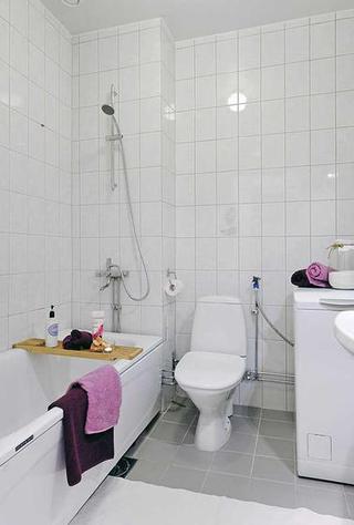 北欧风格复式简洁白色整体卫浴装潢