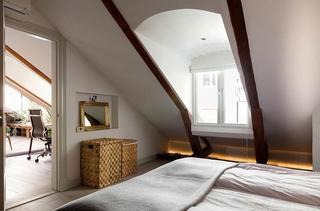 欧式风格复式时尚白色卧室装修
