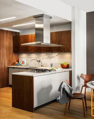 现代简约风格公寓舒适原木色开放式厨房设计图纸