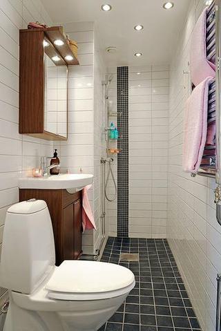 北欧风格公寓舒适白色整体卫浴设计